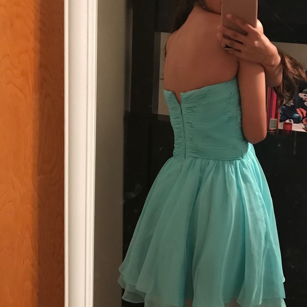 HOMECOMING DRESS - Picture 2 of 8
